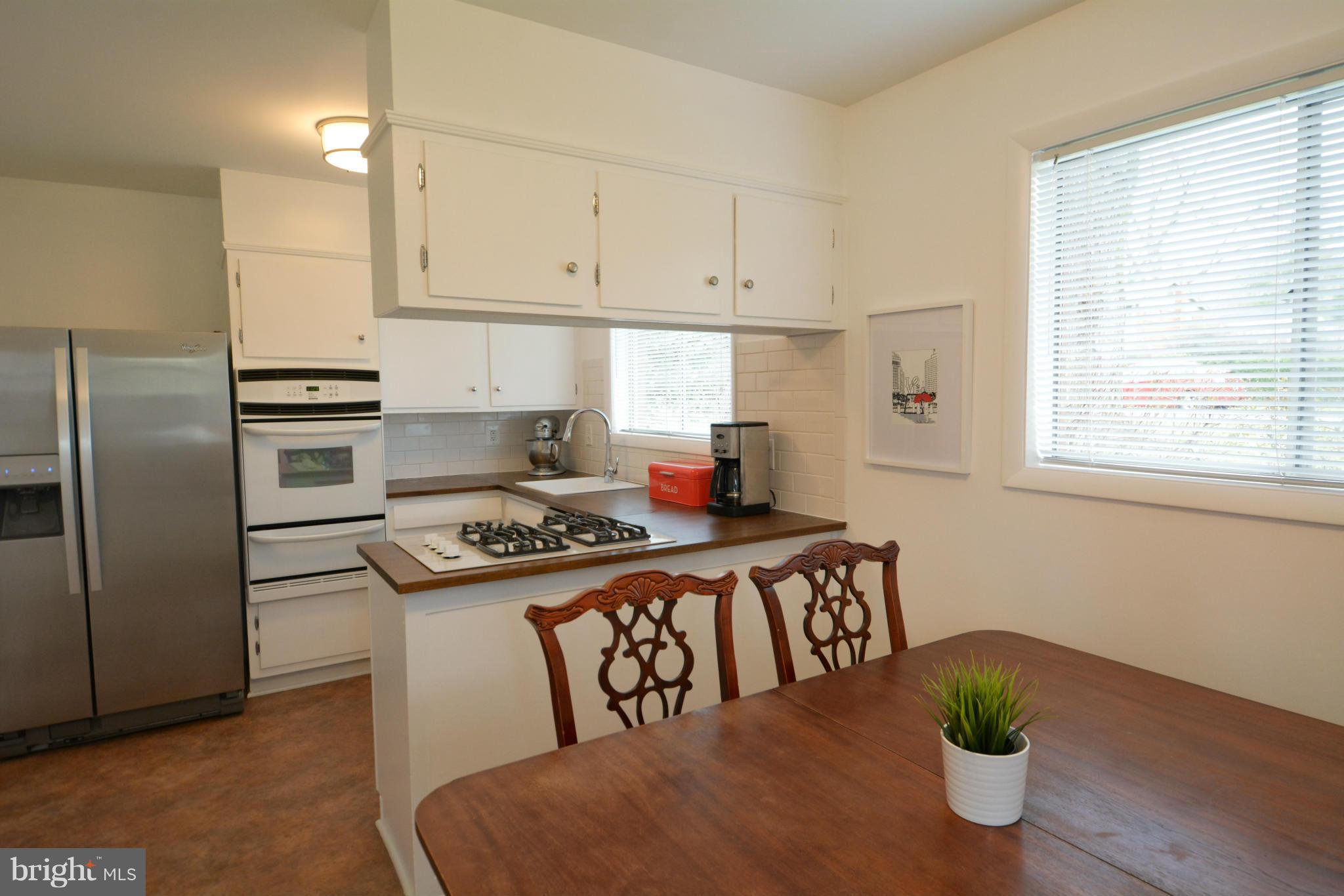 5000 Richenbacher Avenue Alexandria, VA 22304 - Photo 11 of 29 Kitchen