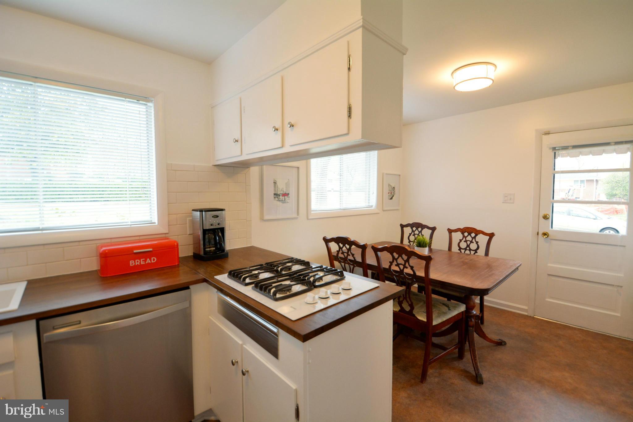5000 Richenbacher Avenue Alexandria, VA 22304 - Photo 13 of 29 Kitchen