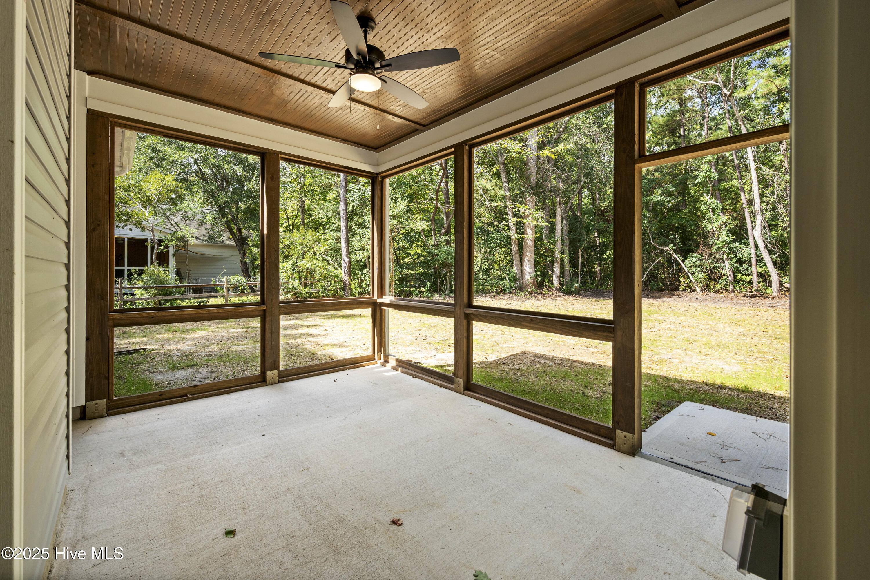 255 White Oak Bluff Road Stella, NC 28582 - Photo 52 of 66 255-WhiteOakBluff-10-1-25-052