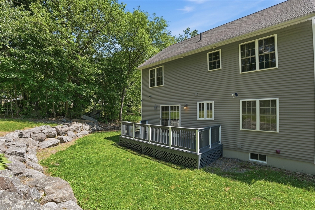 20 Duluth Street Worcester, MA 01604 - Photo 38 of 39