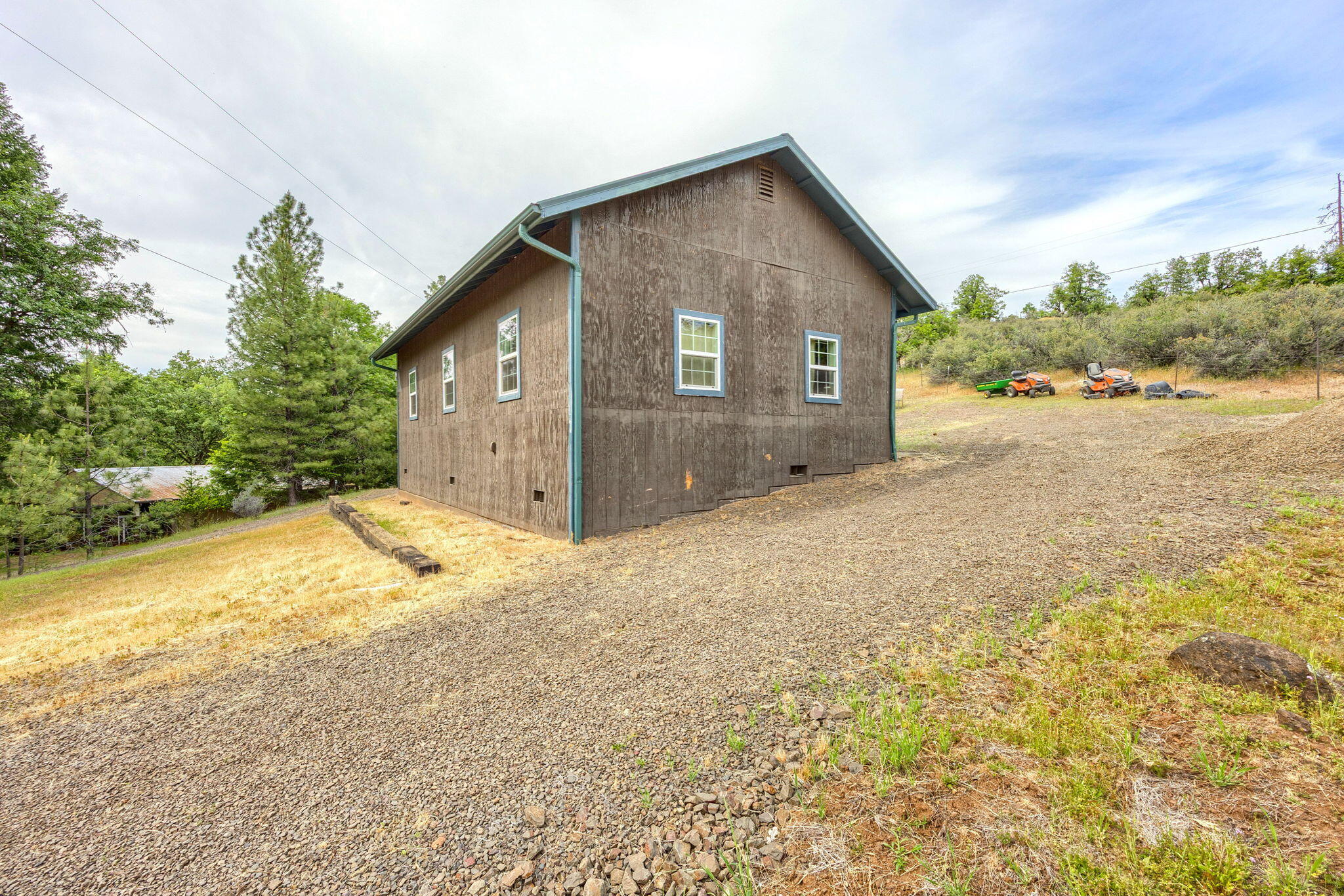 1250 Netherlands Road Trail, OR 97541 - Photo 23 of 50 23-Finished Studio