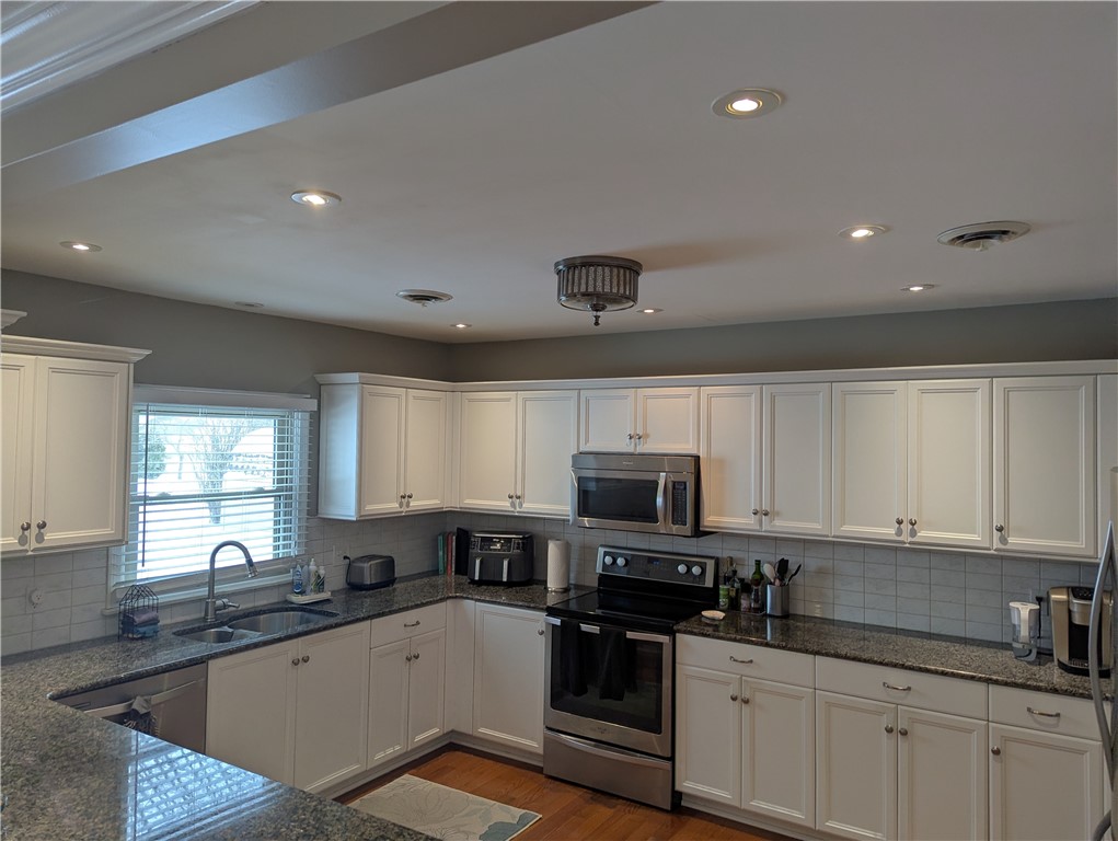 105 Woodland Avenue Ridgeway, NY 14103 - Photo 12 of 35