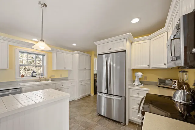 $350,000 | 19 Fieldstone Drive, Unit 19, Oakland, ME 04963