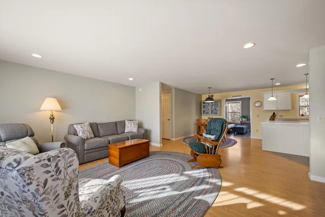 $350,000 | 19 Fieldstone Drive, Unit 19, Oakland, ME 04963