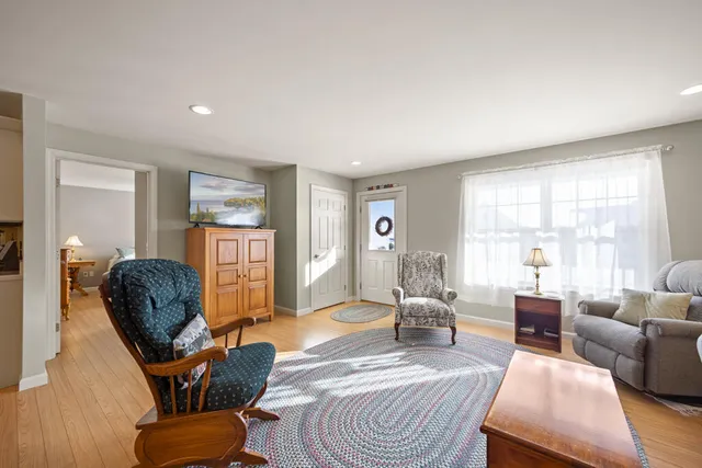 $350,000 | 19 Fieldstone Drive, Unit 19, Oakland, ME 04963