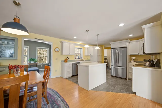 $350,000 | 19 Fieldstone Drive, Unit 19, Oakland, ME 04963