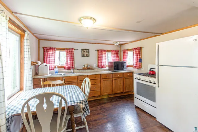 $124,900 | 3810 Mud Creek Road, Ely, MN 55731