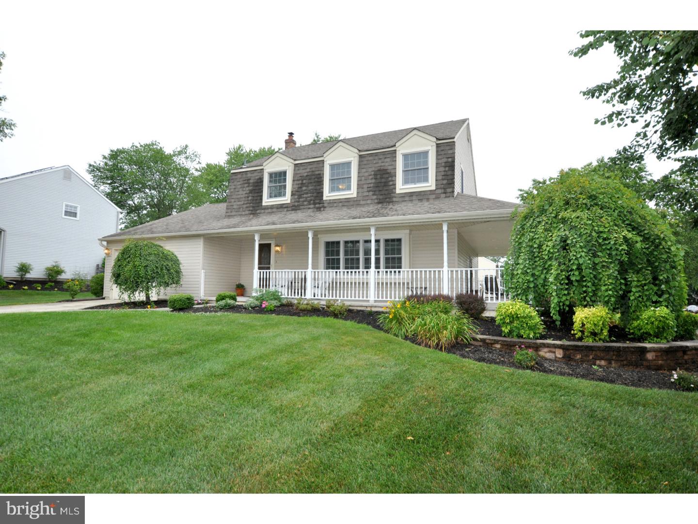 208 Yardley Road Delran, NJ 08075 - Photo 2 of 25