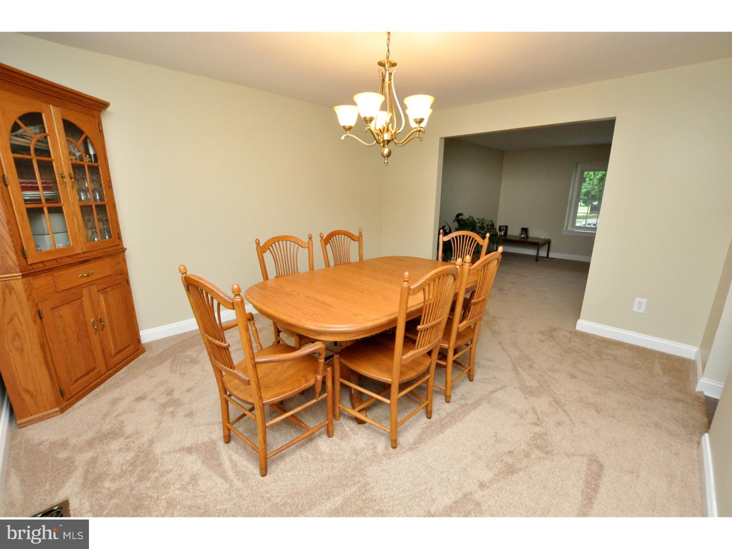 208 Yardley Road Delran, NJ 08075 - Photo 12 of 25