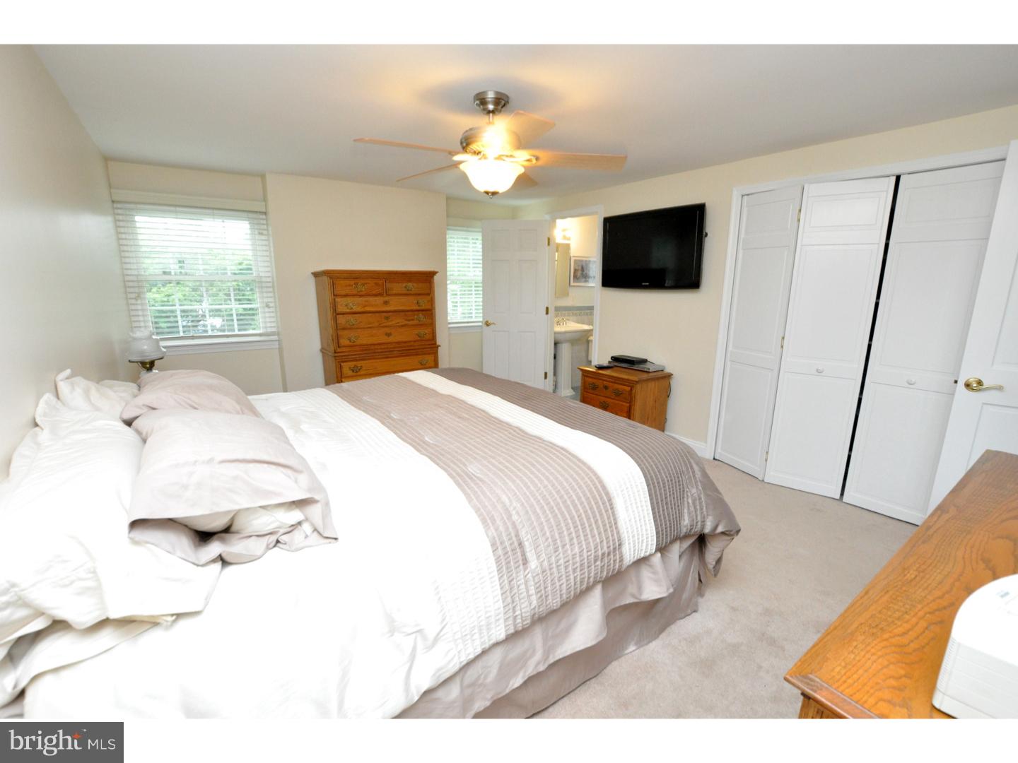 208 Yardley Road Delran, NJ 08075 - Photo 17 of 25