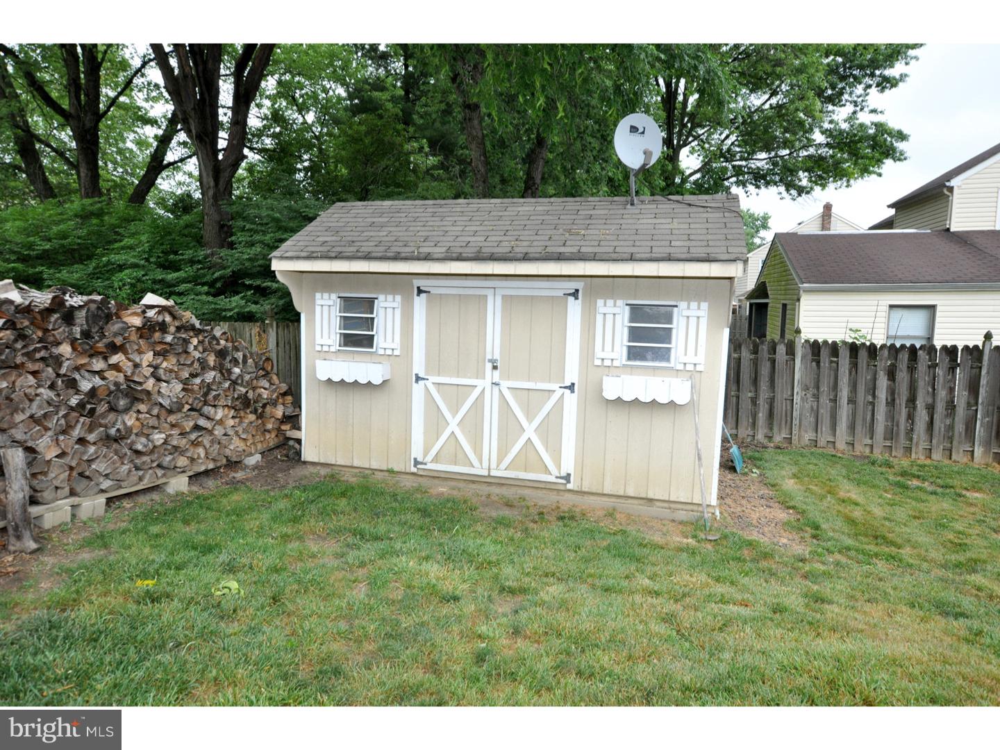 208 Yardley Road Delran, NJ 08075 - Photo 23 of 25
