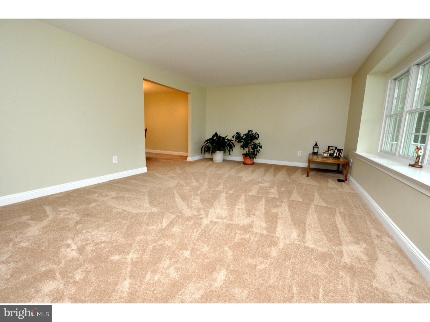 208 Yardley Road Delran, NJ 08075 - Photo 6 of 25