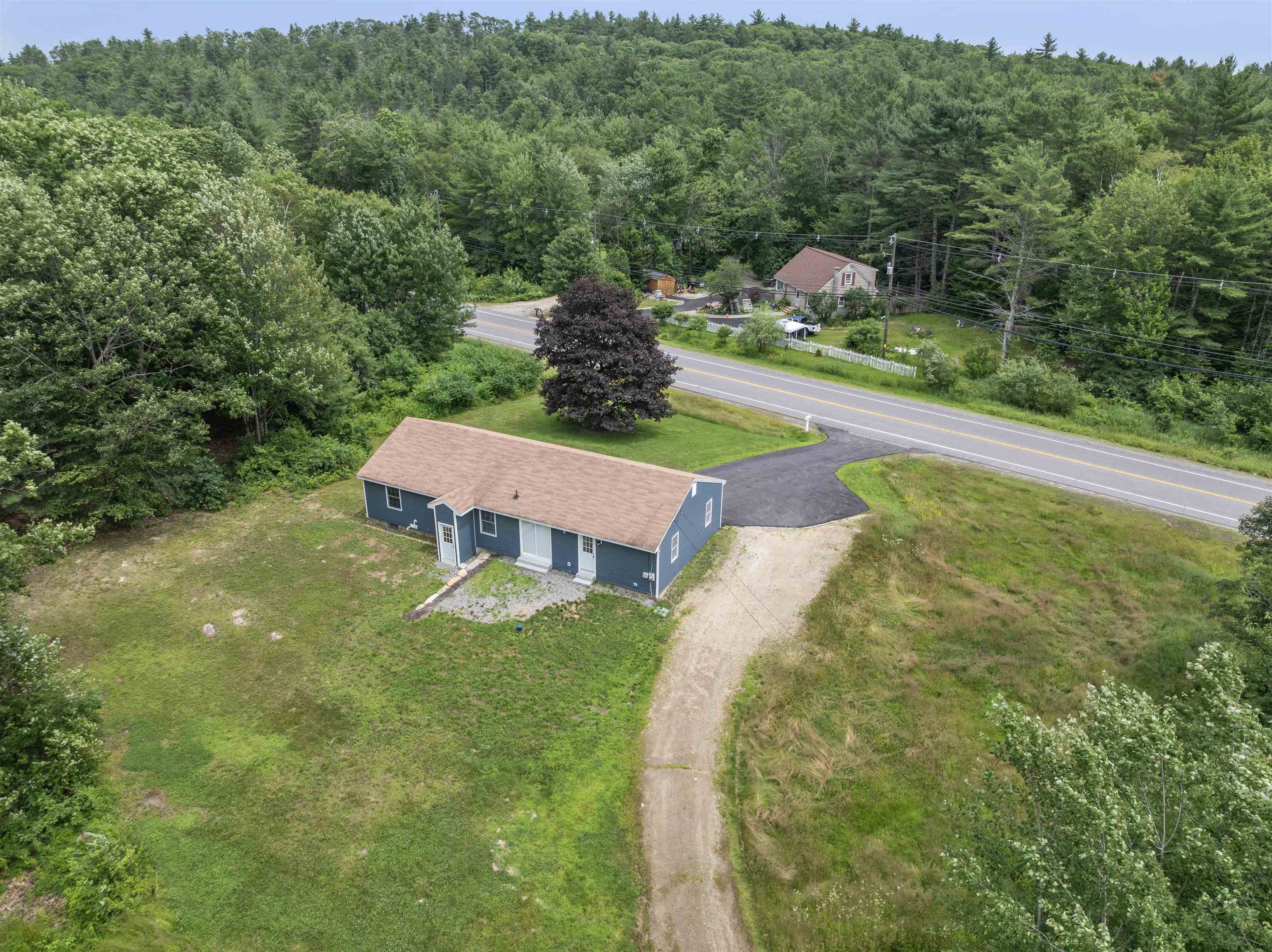 2870 Parade Road Laconia, NH 03246 - Photo 3 of 40