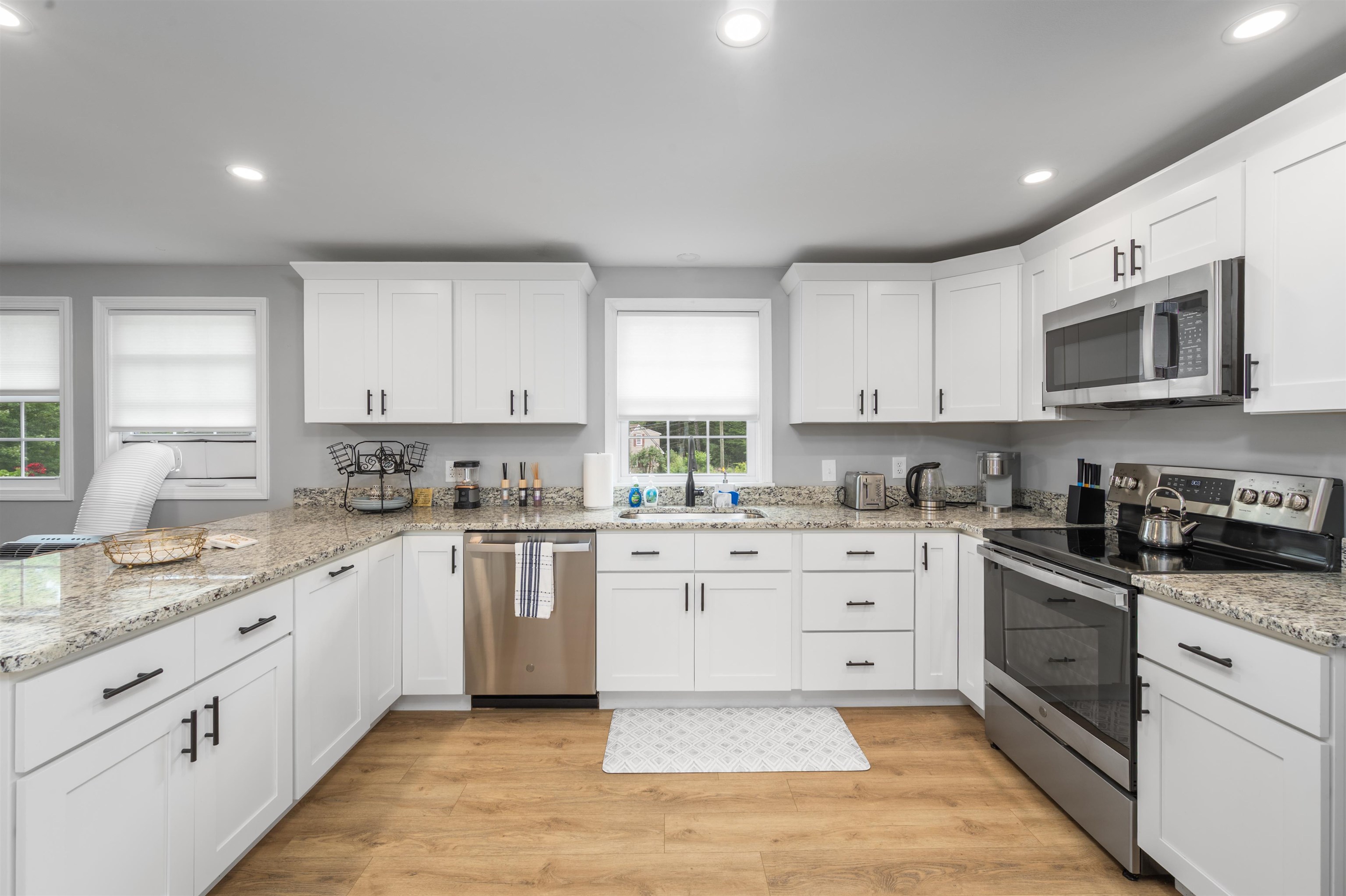 2870 Parade Road Laconia, NH 03246 - Photo 5 of 40