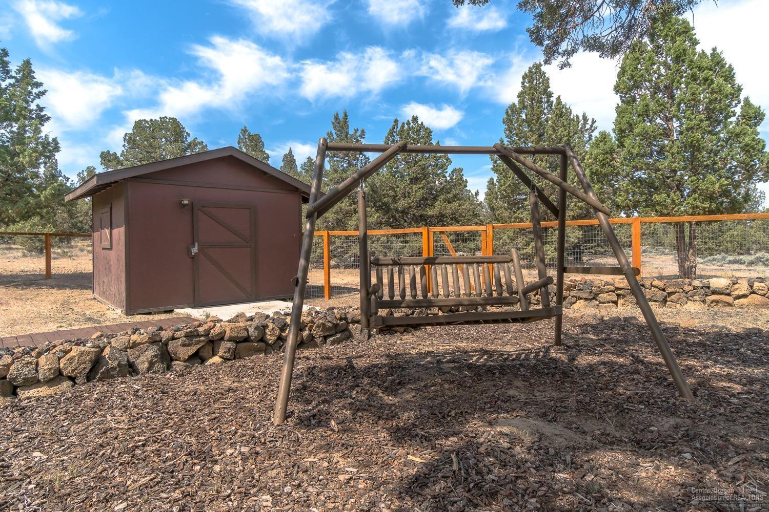 64855 Grande Loop Bend, OR 97701 - Photo 18 of 25 Additional Photo