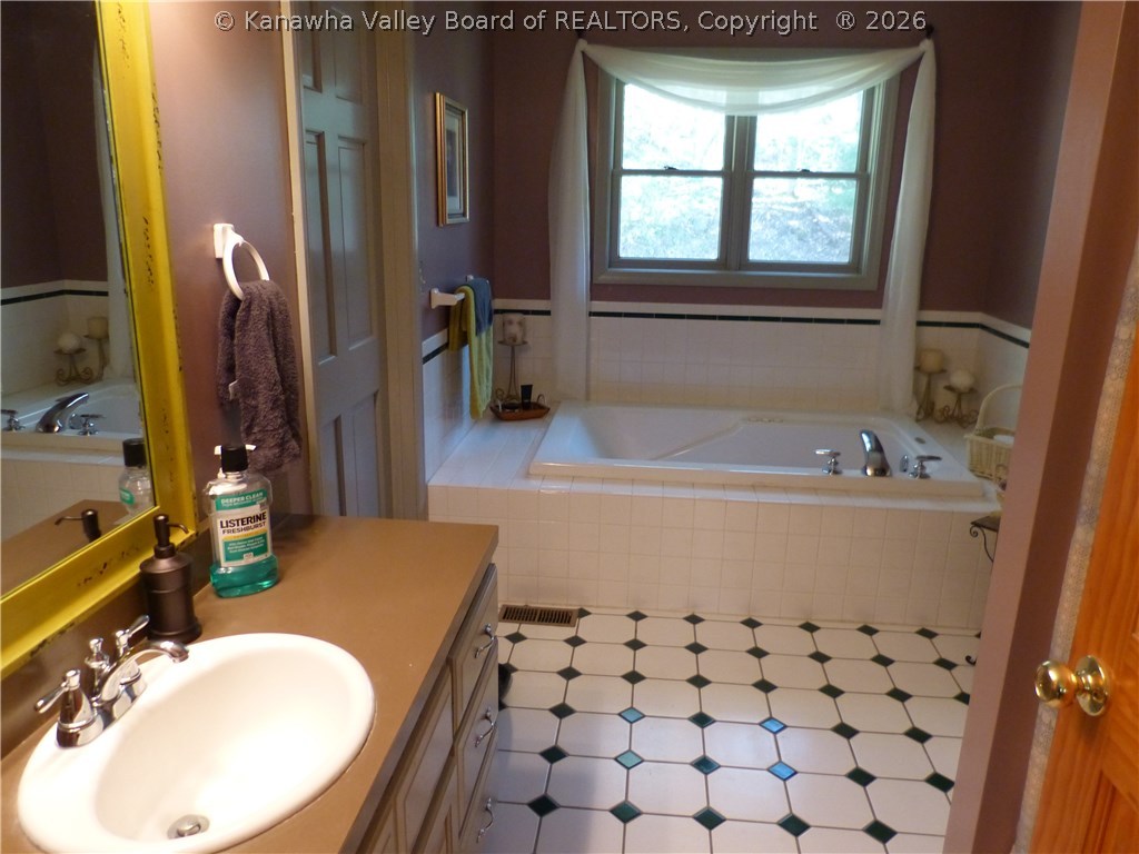 1964 Quick Road Elkview, WV 25071 - Photo 12 of 17 Gallery Image 12