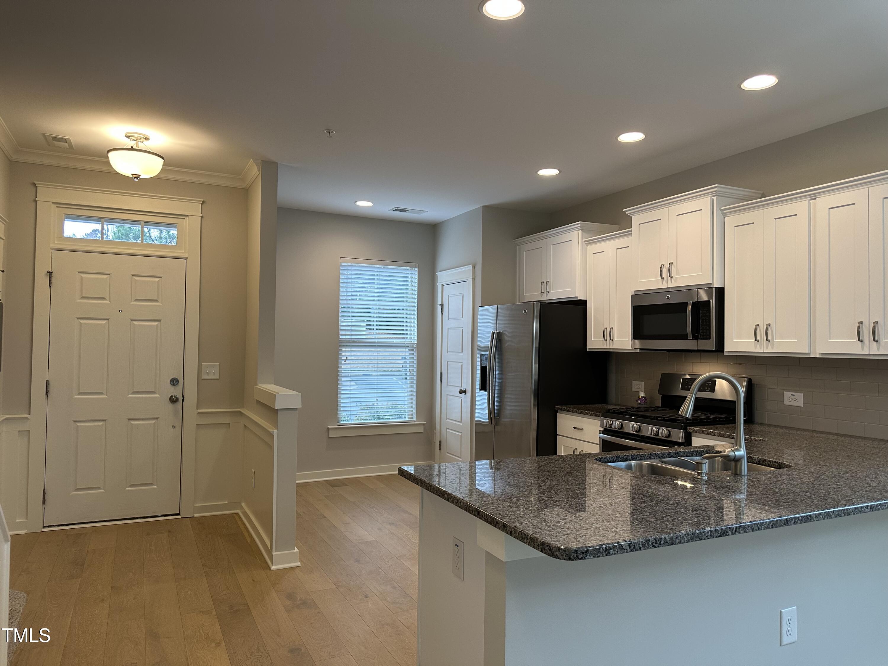6260 Pesta Court Raleigh, NC 27612 - Photo 8 of 18 8