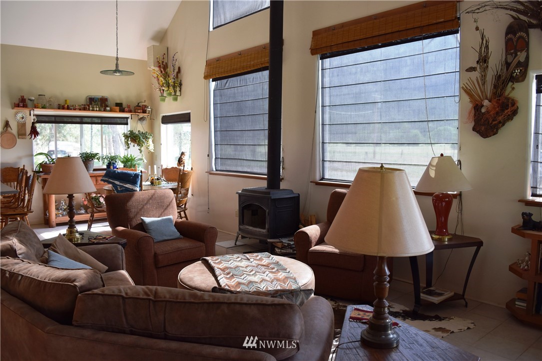 9 Kumm Road Winthrop, WA 98862 - Photo 8 of 25 Gallery Image 8