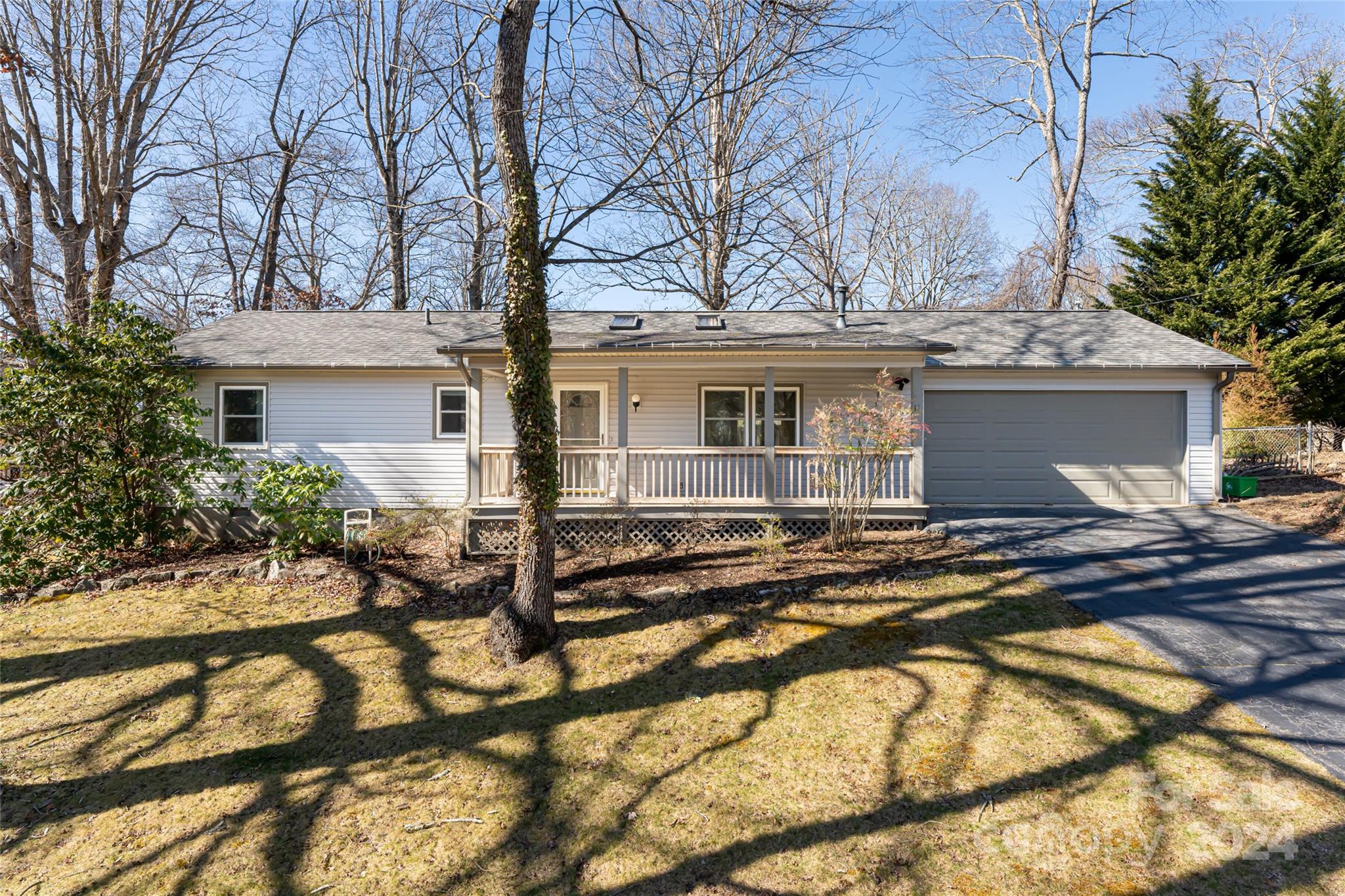 17 Old Turnpike Road Arden, NC 28704 - Photo 2 of 34 Gallery Image 2