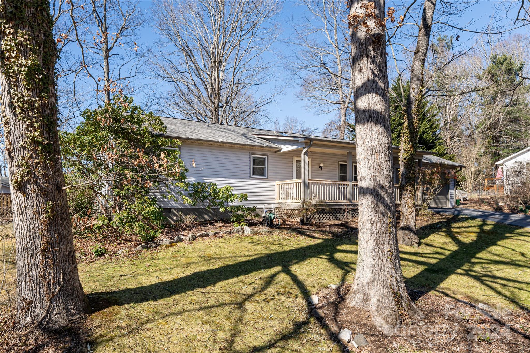 17 Old Turnpike Road Arden, NC 28704 - Photo 3 of 34 Gallery Image 3