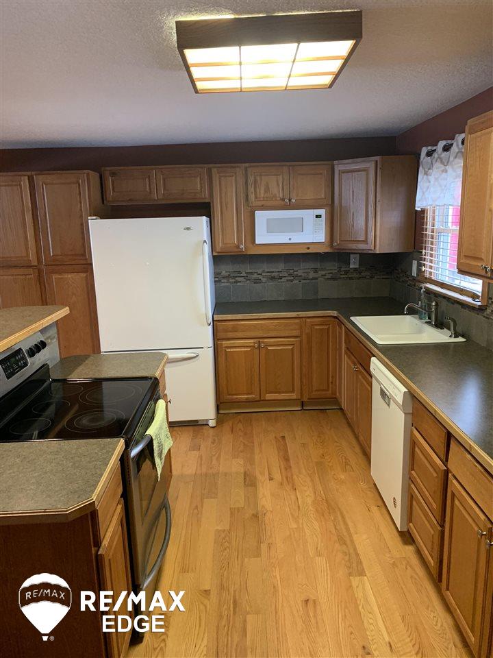 9234 North Webster Road Clio, MI 48420 - Photo 22 of 43 50064142-21.JPG