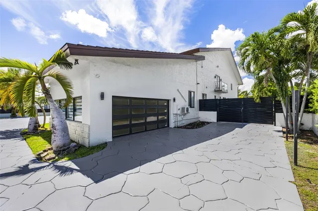 $3,099,999 | 3800 Southwest 128th Avenue, Miami, FL 33175