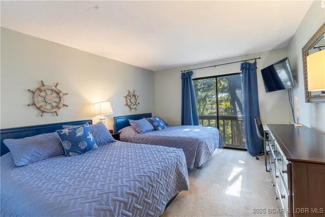 $300,000 | 24 Buoyant Place, Osage Beach, MO 65065