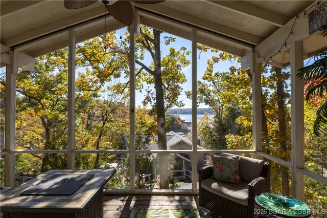 $300,000 | 24 Buoyant Place, Osage Beach, MO 65065