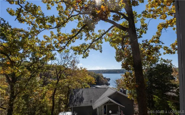$300,000 | 24 Buoyant Place, Osage Beach, MO 65065