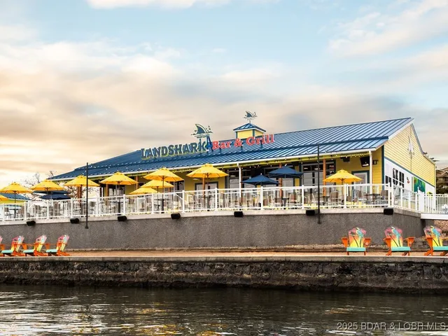 $300,000 | 24 Buoyant Place, Osage Beach, MO 65065