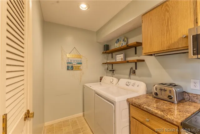 $300,000 | 24 Buoyant Place, Osage Beach, MO 65065