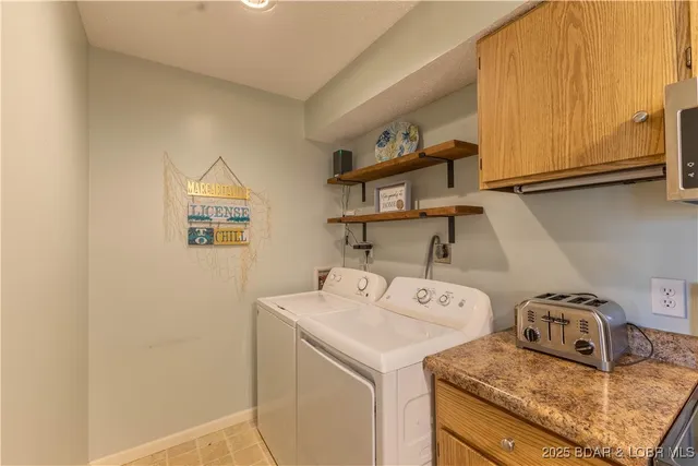 $300,000 | 24 Buoyant Place, Osage Beach, MO 65065