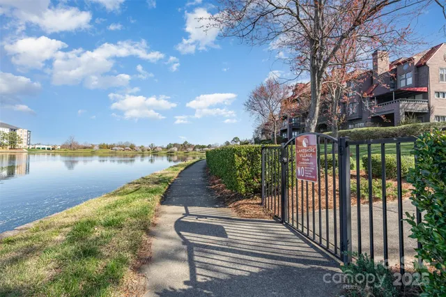 $259,999 | 9035-j M J M Keynes Drive, Unit 33, Charlotte, NC 28262