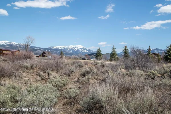 $275,000 | 7721 Spoon Creek Drive, Victor, ID 83455