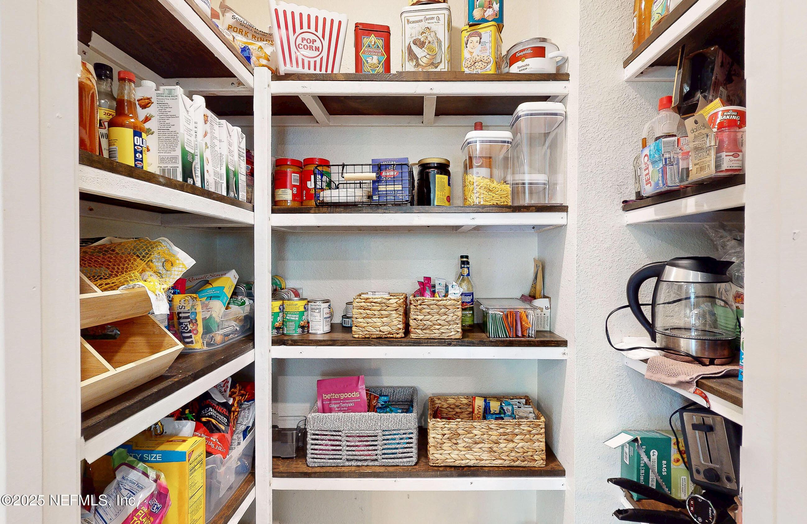8657 Lake George Circle West Macclenny, FL 32063 - Photo 27 of 46 Kitchen Pantry