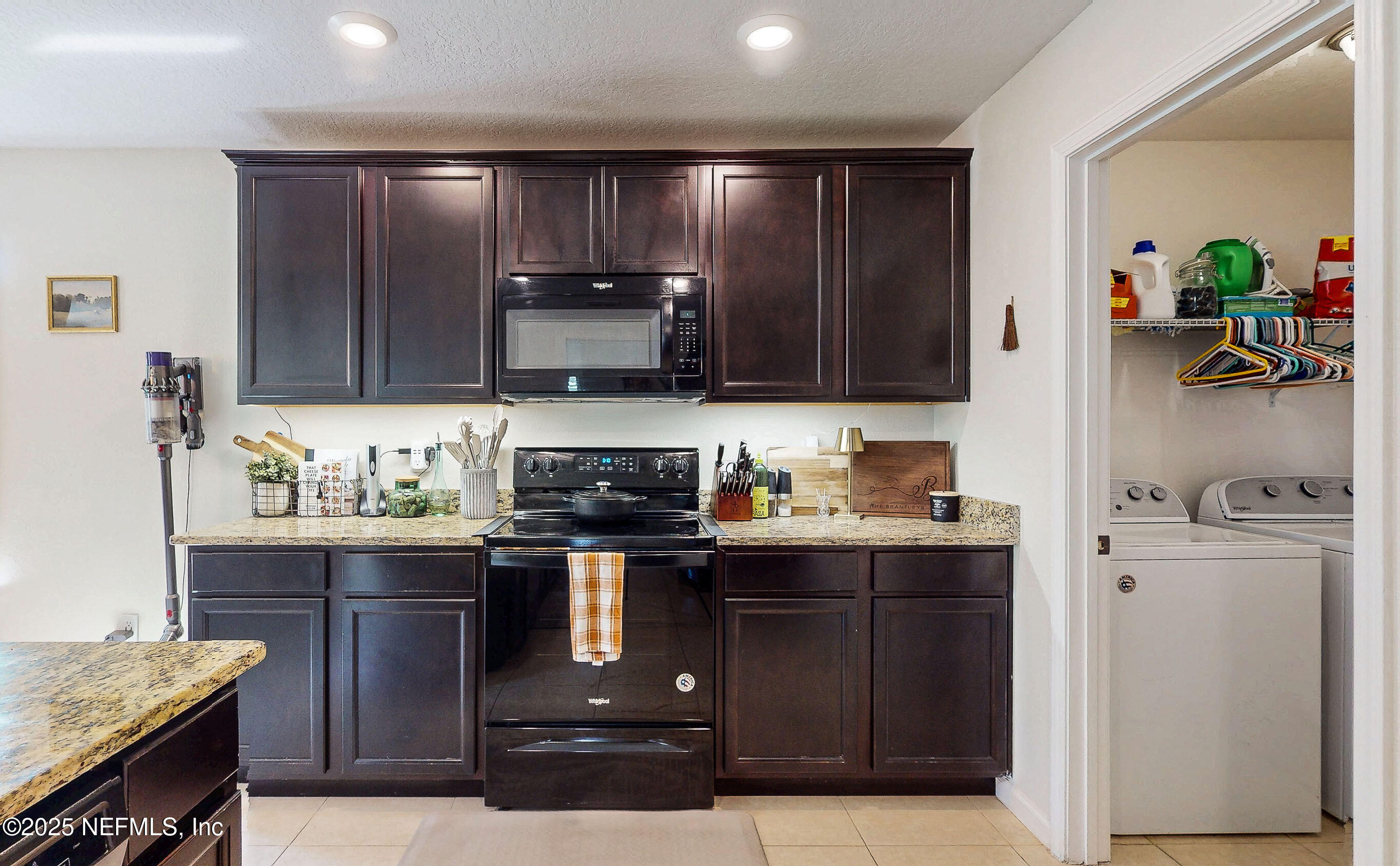 8657 Lake George Circle West Macclenny, FL 32063 - Photo 8 of 46 Kitchen b