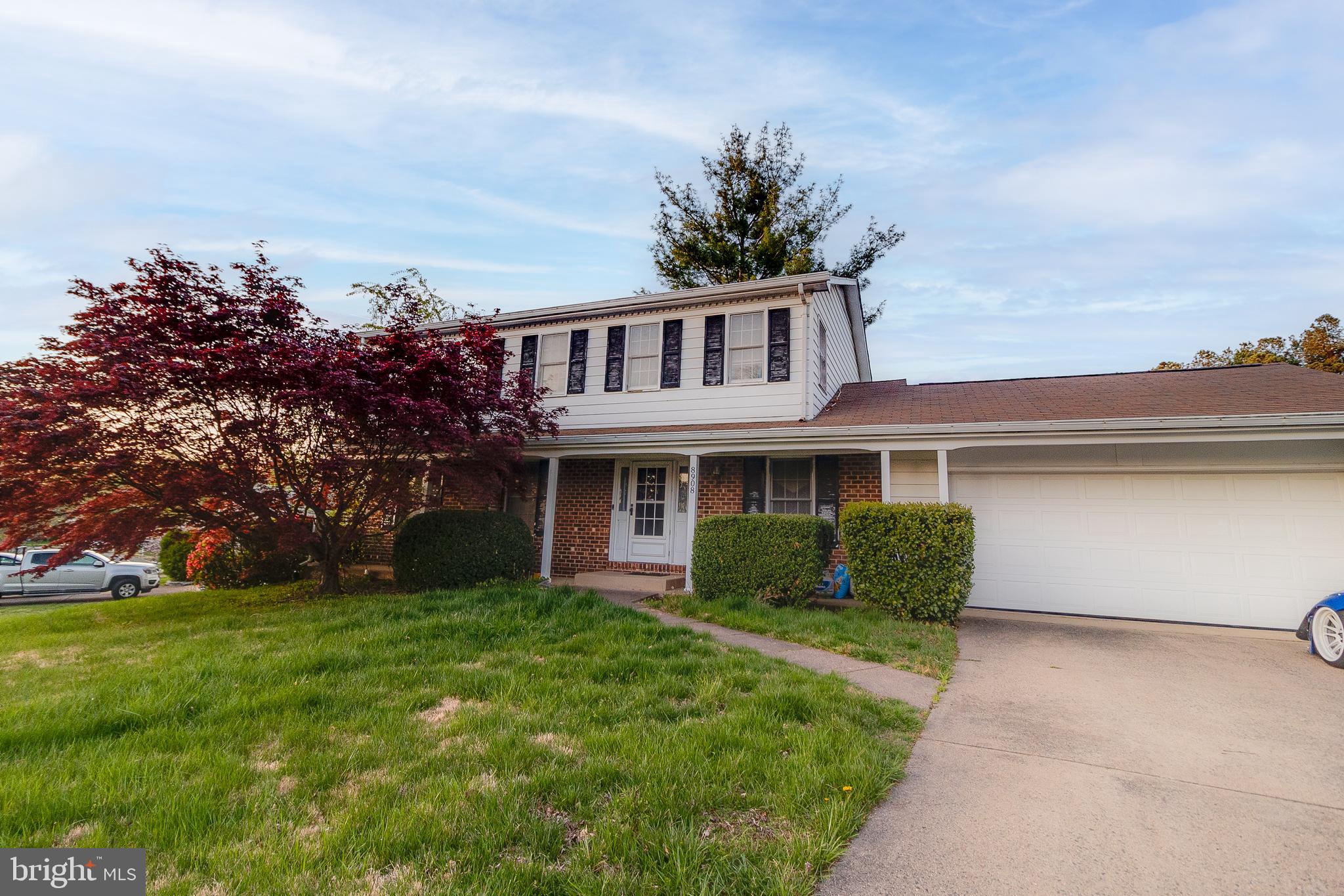 8908 Lake Braddock Drive Burke, VA 22015 - Photo 4 of 4