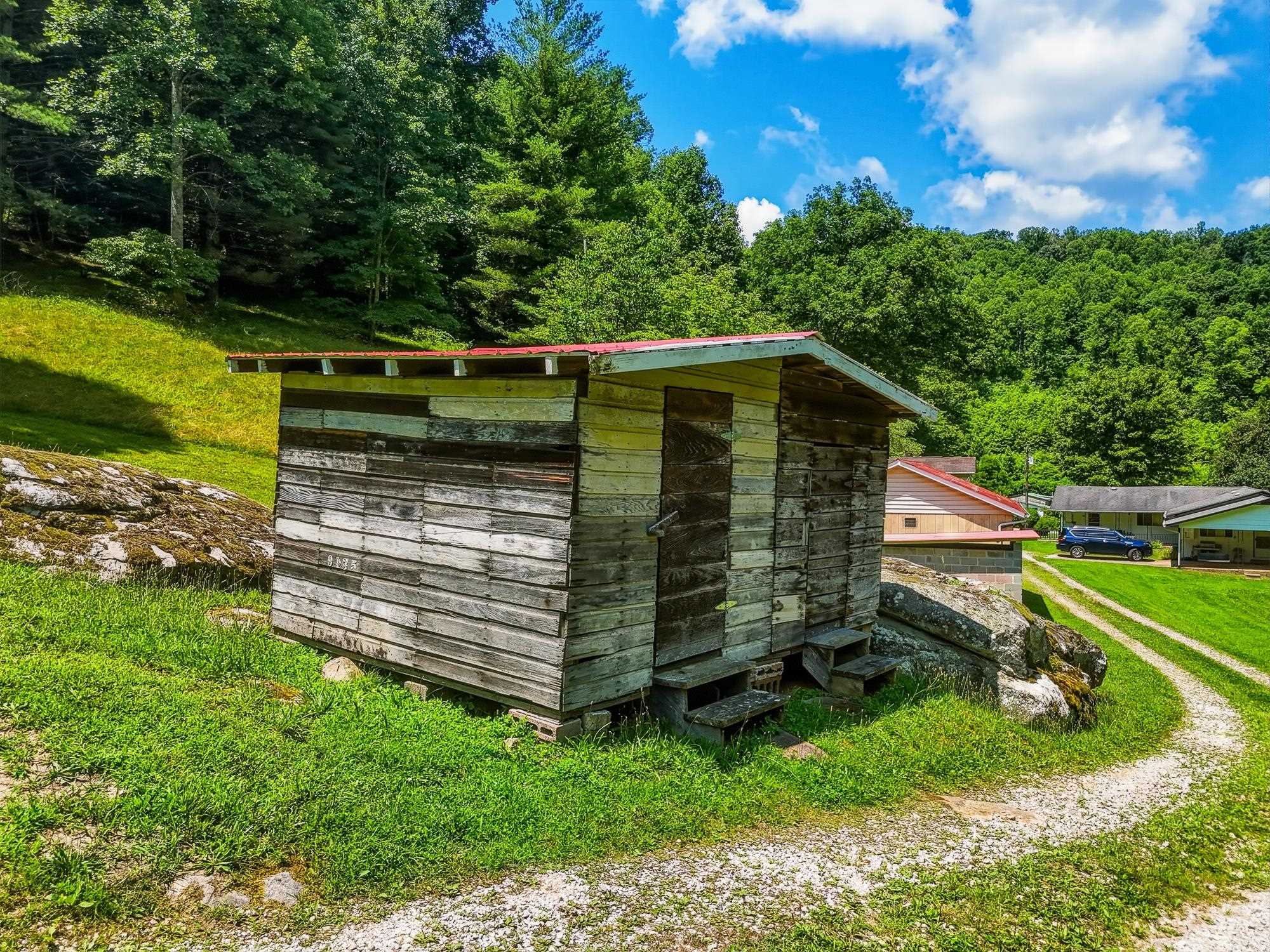 345-357 Barberry Road Ranger, WV 25557 - Photo 8 of 32 Gallery Image 8