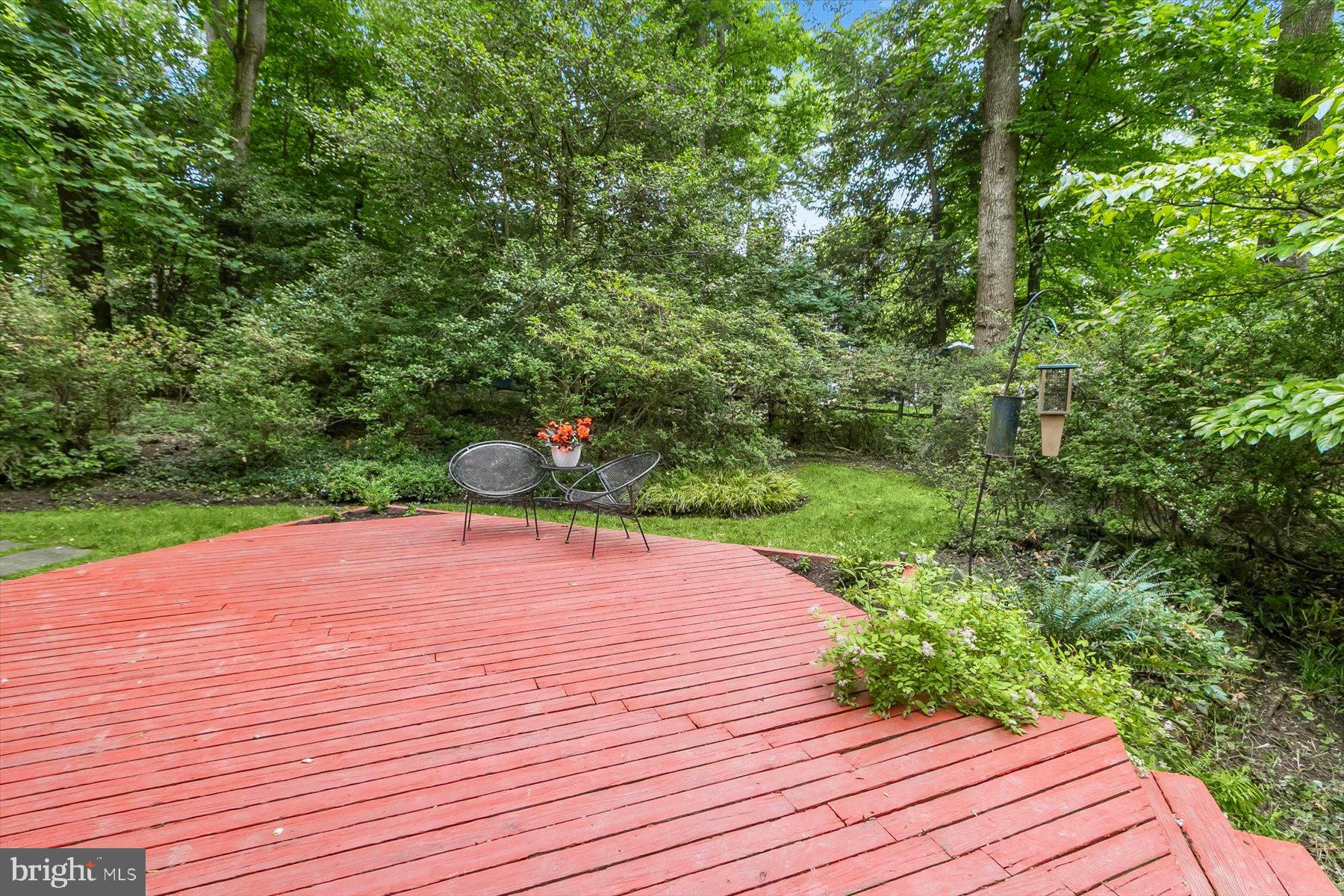 8108 Hamilton Spring Road Bethesda, MD 20817 - Photo 20 of 48