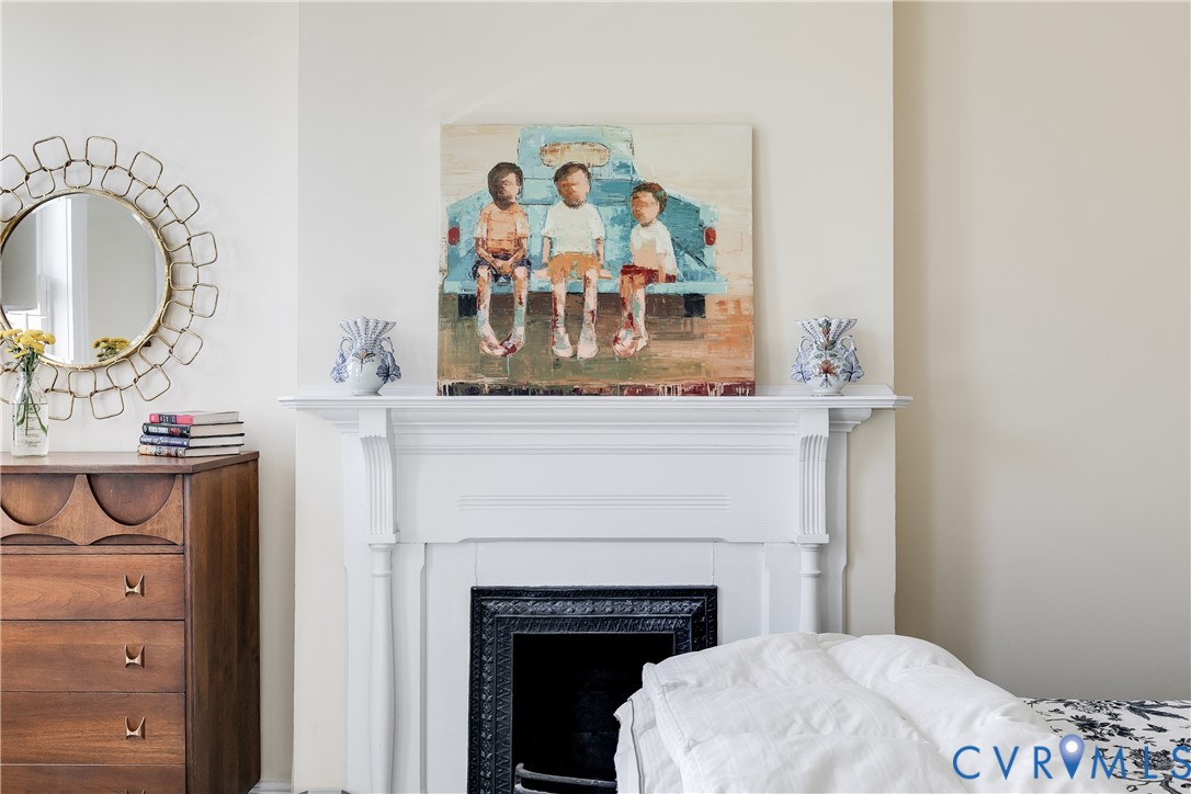 200 Strawberry Street Richmond, VA 23220 - Photo 22 of 36 fireplace