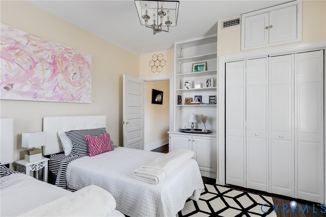 200 Strawberry Street Richmond, VA 23220 - Photo 26 of 36 closet and built ins