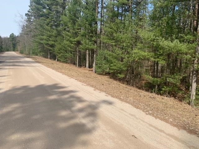 8828 Wheeler Oaks Road Williamsburg, MI 49690 - Photo 6 of 6 1898825-5.JPG
