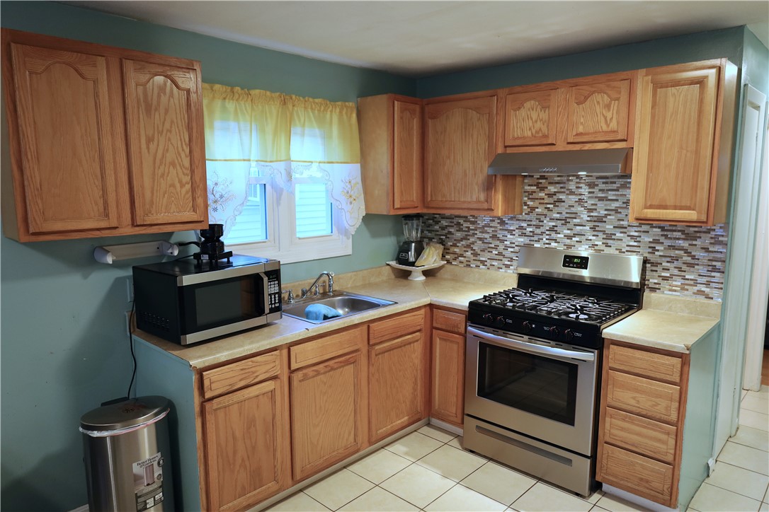67 Rill Street Providence, RI 02908 - Photo 5 of 43 Gallery Image 5