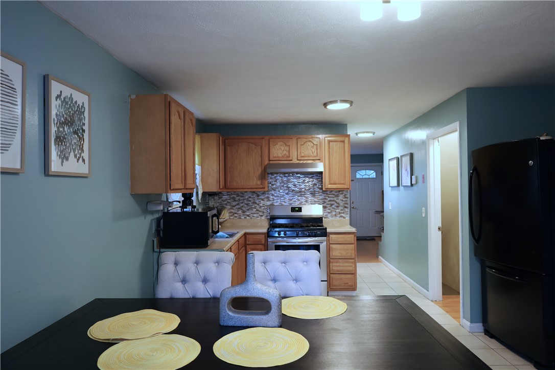 67 Rill Street Providence, RI 02908 - Photo 6 of 43 Gallery Image 6