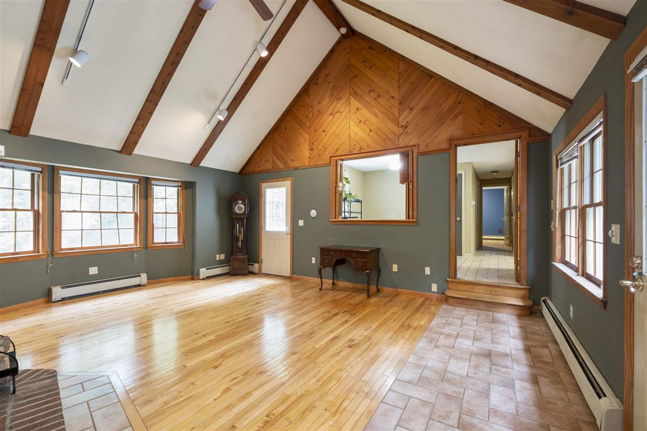 20 Rand Road Bow, NH 03304 - Photo 5 of 39