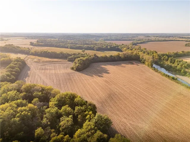 $338,000 | Northeast Berlin Road, Pattonsburg, MO 64670