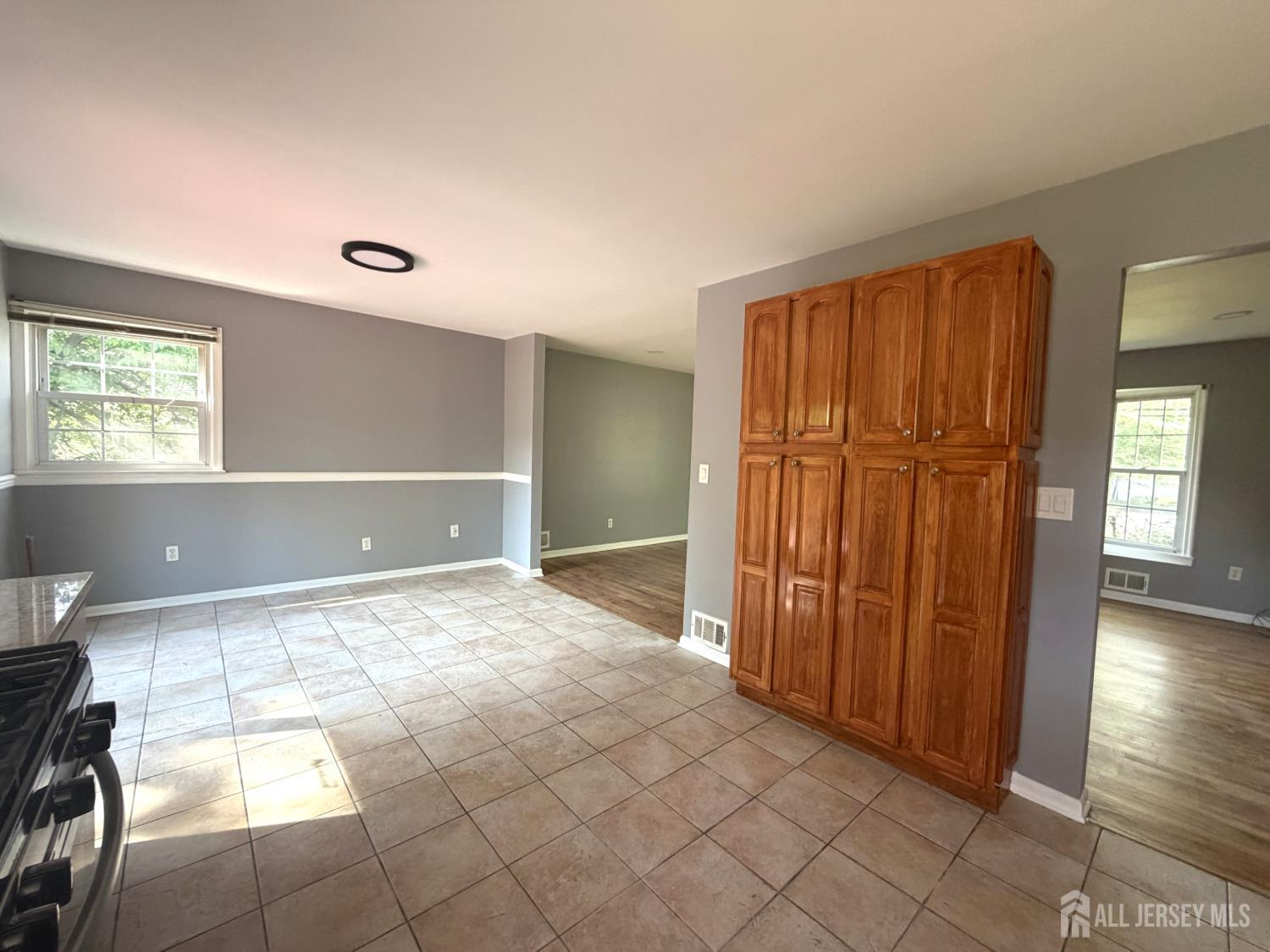 434 Plainfield Road Edison, NJ 08820 - Photo 15 of 33