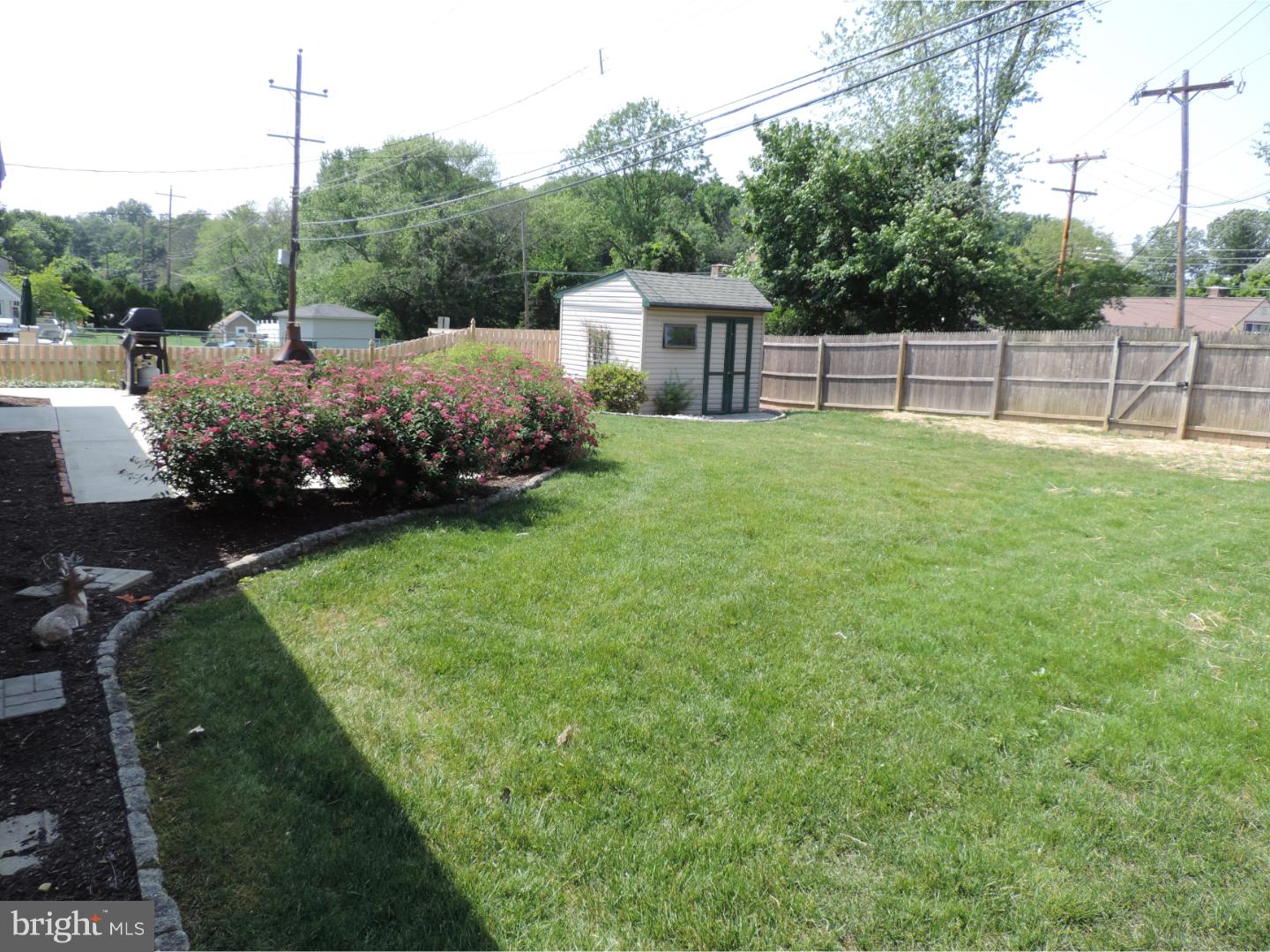 40 Jump Hill Road Levittown, PA 19056 - Photo 22 of 25 Back Yard
