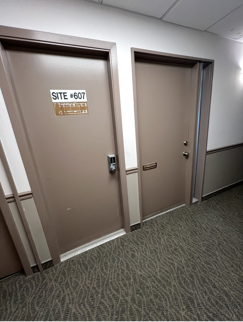 7234 West North Avenue, Unit 1902 Elmwood Park, IL 60707 - Photo 10 of 16 a view of cupboard