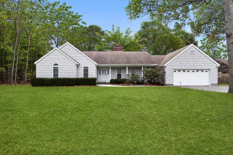 55 Laurel Lane, Sag Harbor, NY 11963